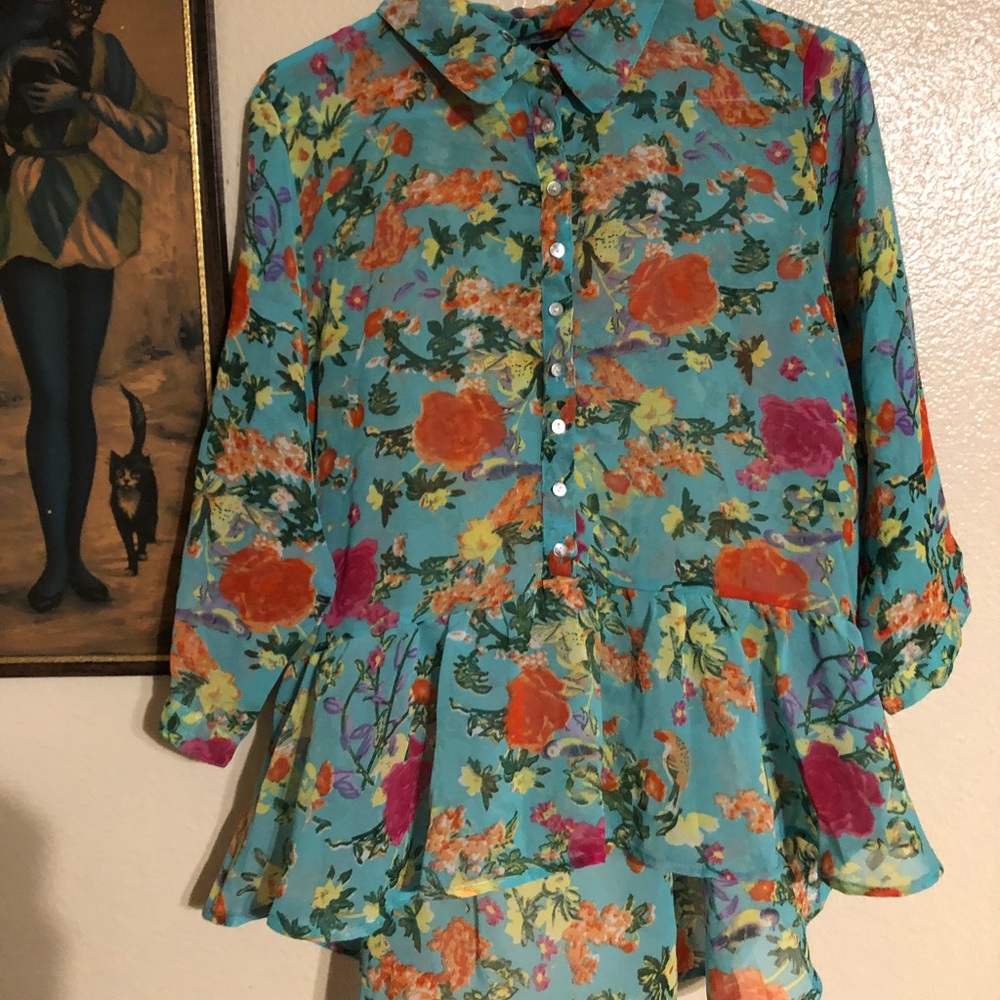 Buttoned up flowered blouse